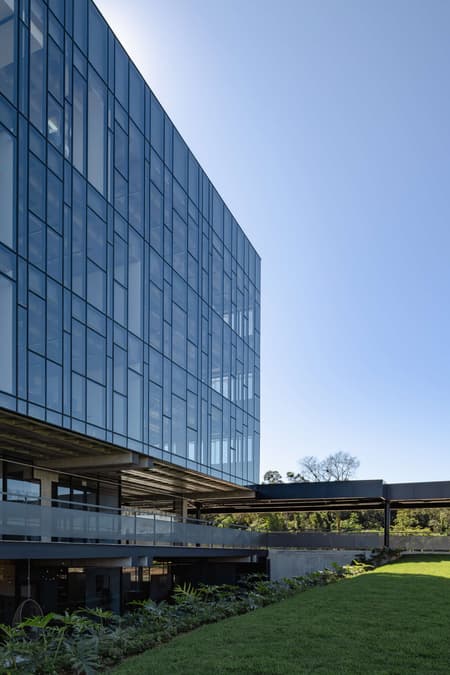 Agora UNI